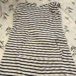Médium swimsuit cover!